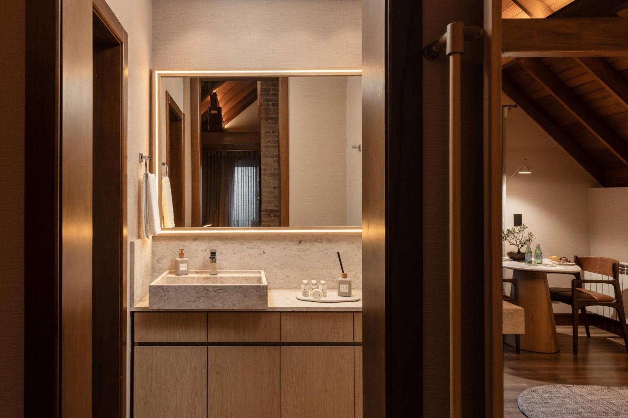 Suite con bañera de hidromasaje - Cama extragrande